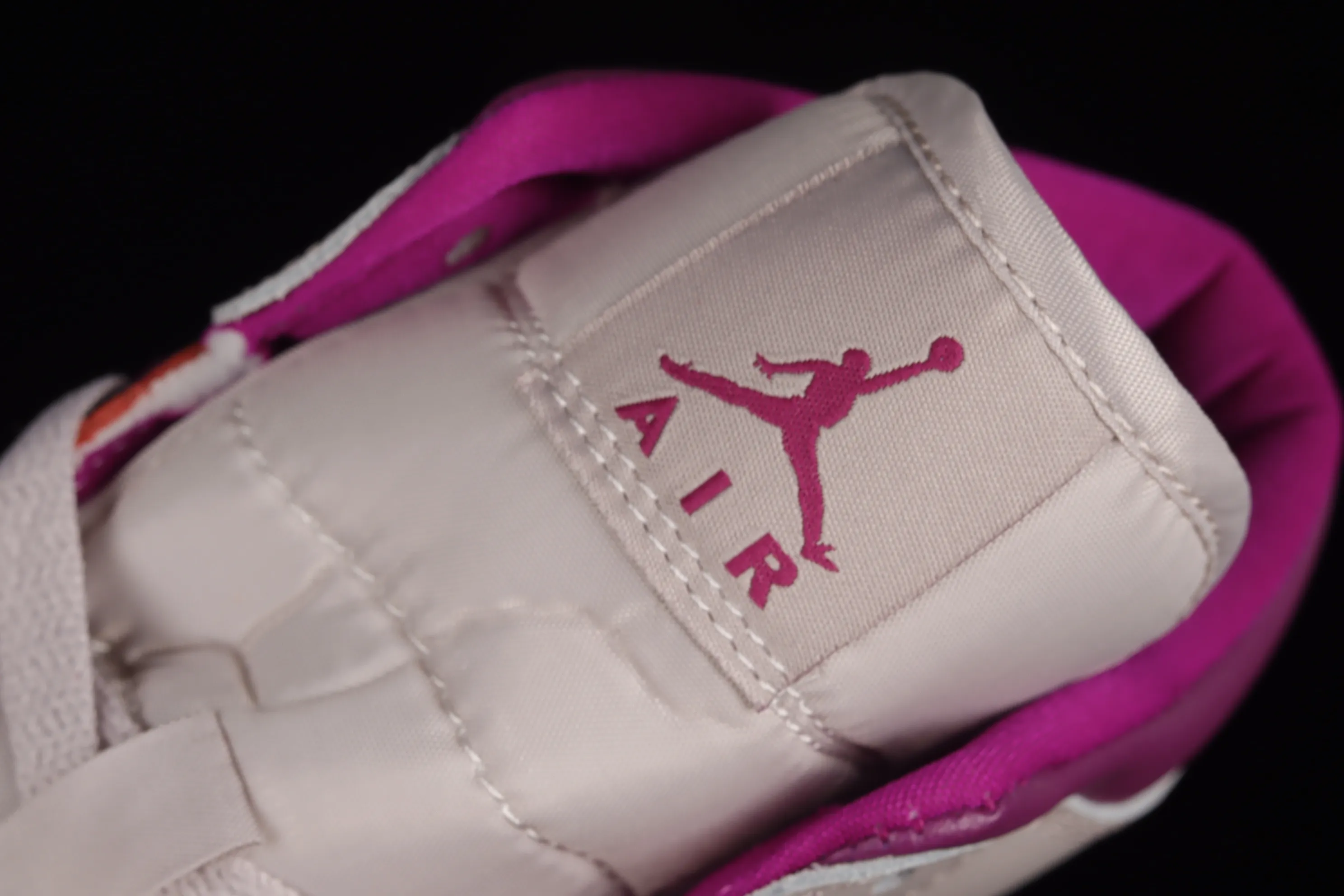 All categories Air Jordan Jordan series basketball shoes Air Jordan 1 Mid Air Jordan 1 Mid "Magenta" AJ1 Joe 1 gray purple toe BQ6472-501